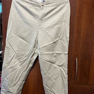 The gap khakis